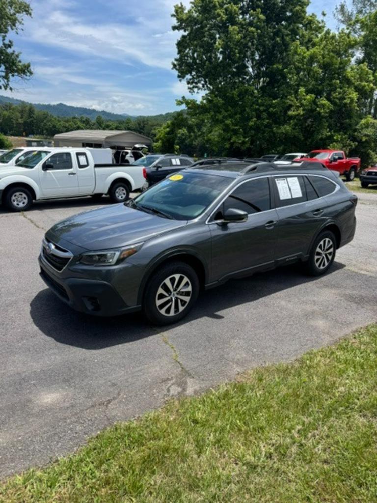 2021 Subaru Outback Premium's photo