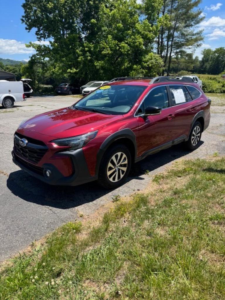 2023 Subaru Outback Premium's photo