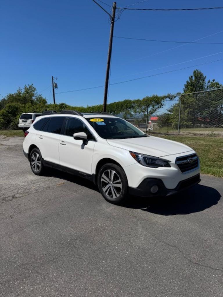 2018 Subaru Outback 2.5i Limited's photo
